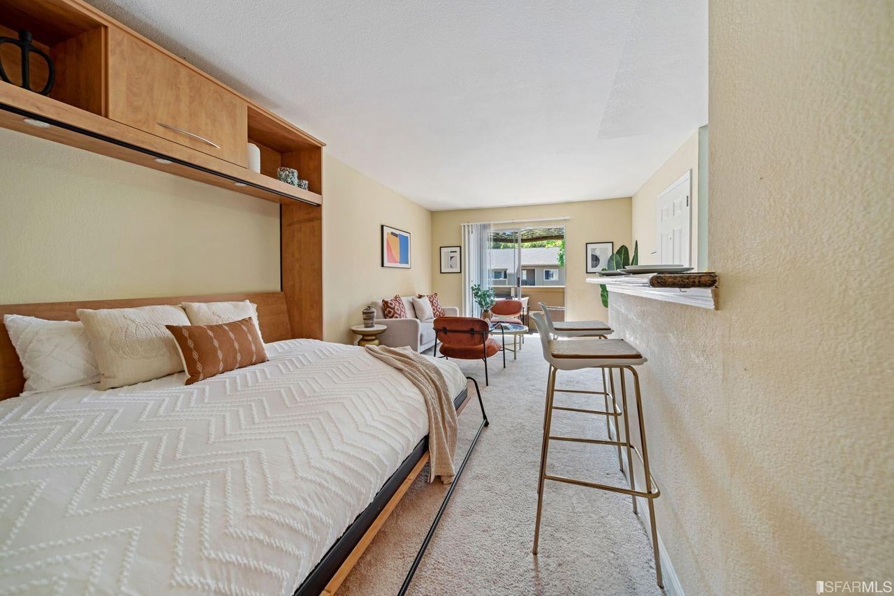 3238 Red Cedar Ter