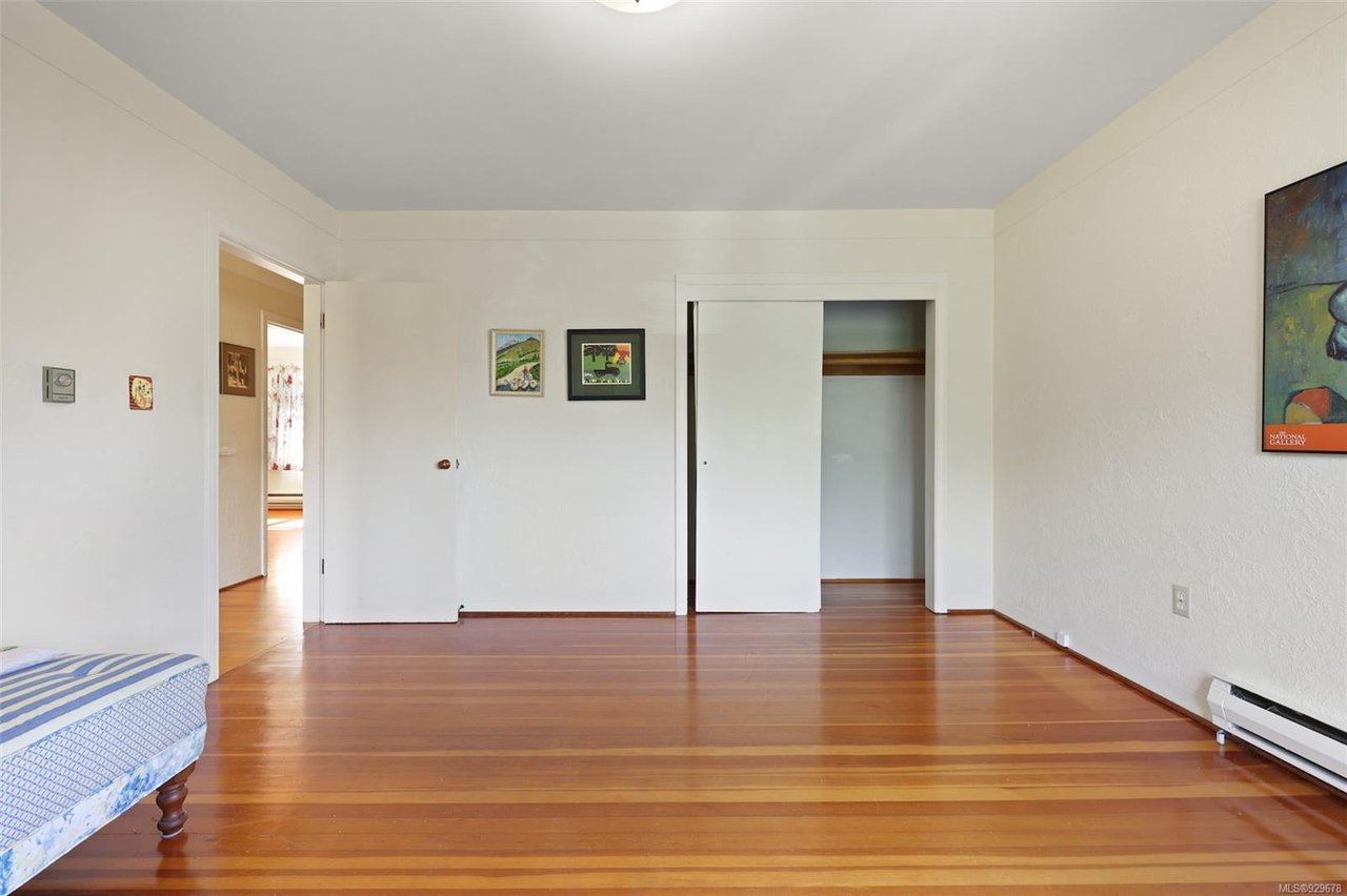 563 Foul Bay Rd