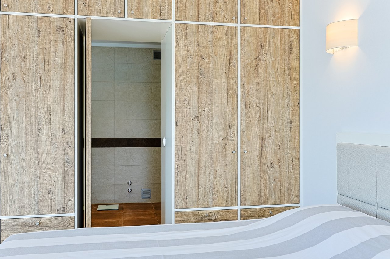 Elevated Riverside Living Minutes from Comporta