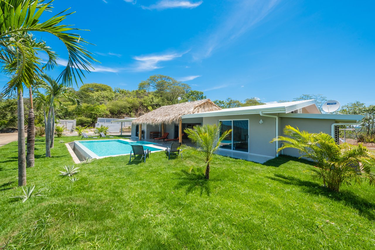 V-Lokamar Corona 1 | Exclusive 5-Bedroom Villa with Panoramic Pacific Ocean Views in Playa Grande
