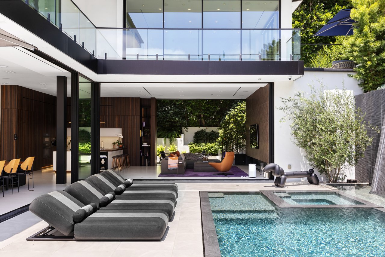 1488 Rising Glen Rd, Sunset Strip