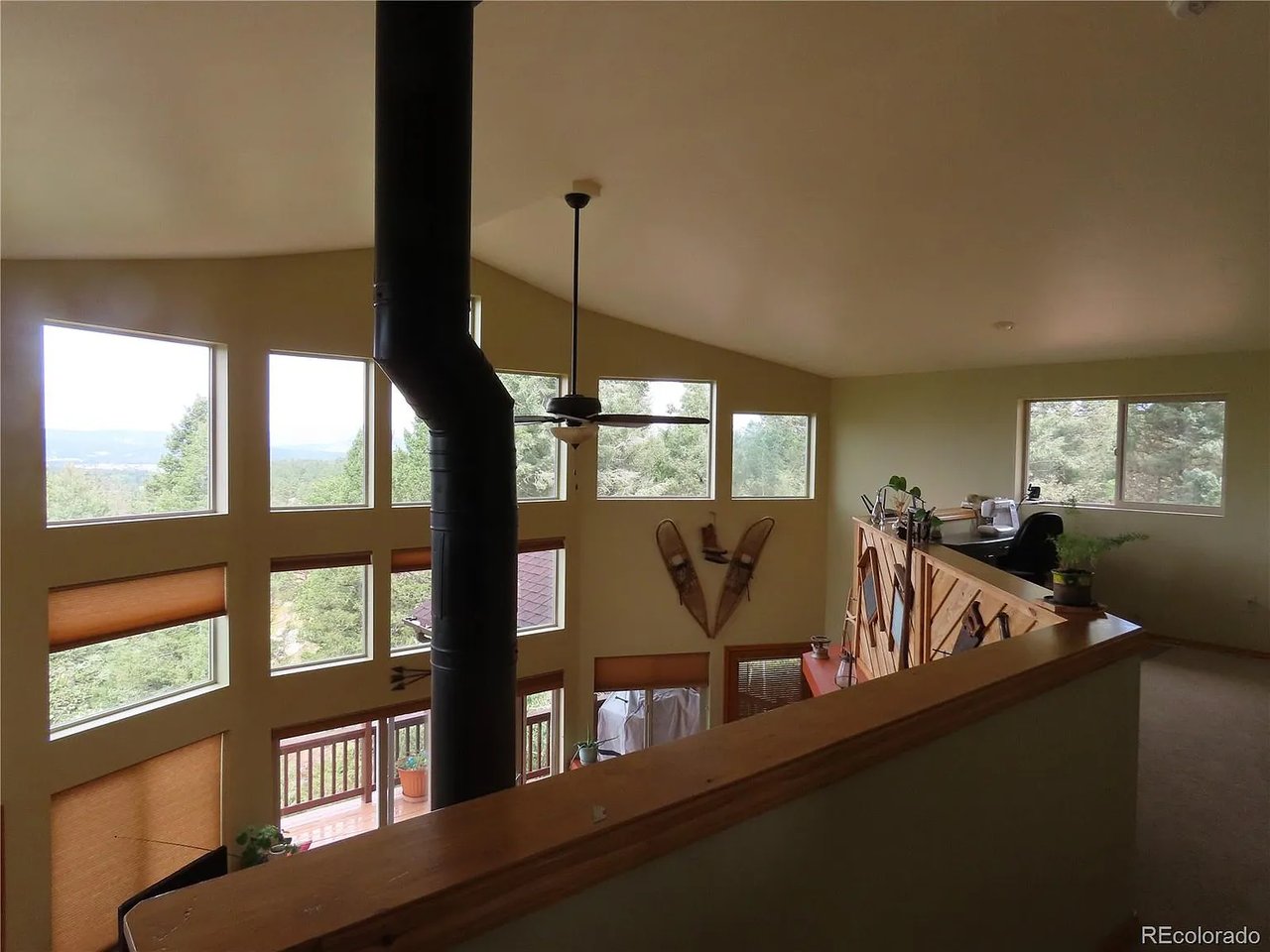 1051 Spring Valley Ln