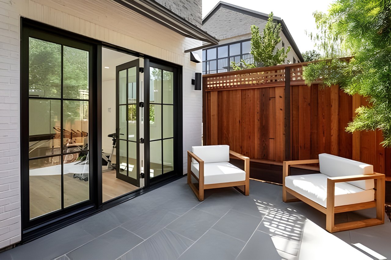 160 Waverley St, Palo Alto, CA 94301