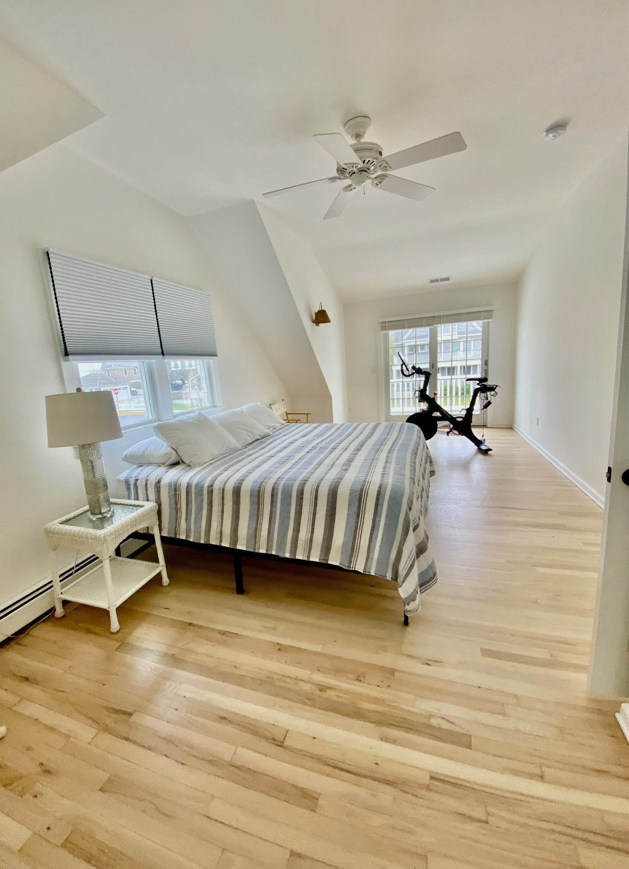 #26 Spacious Shore Colonial