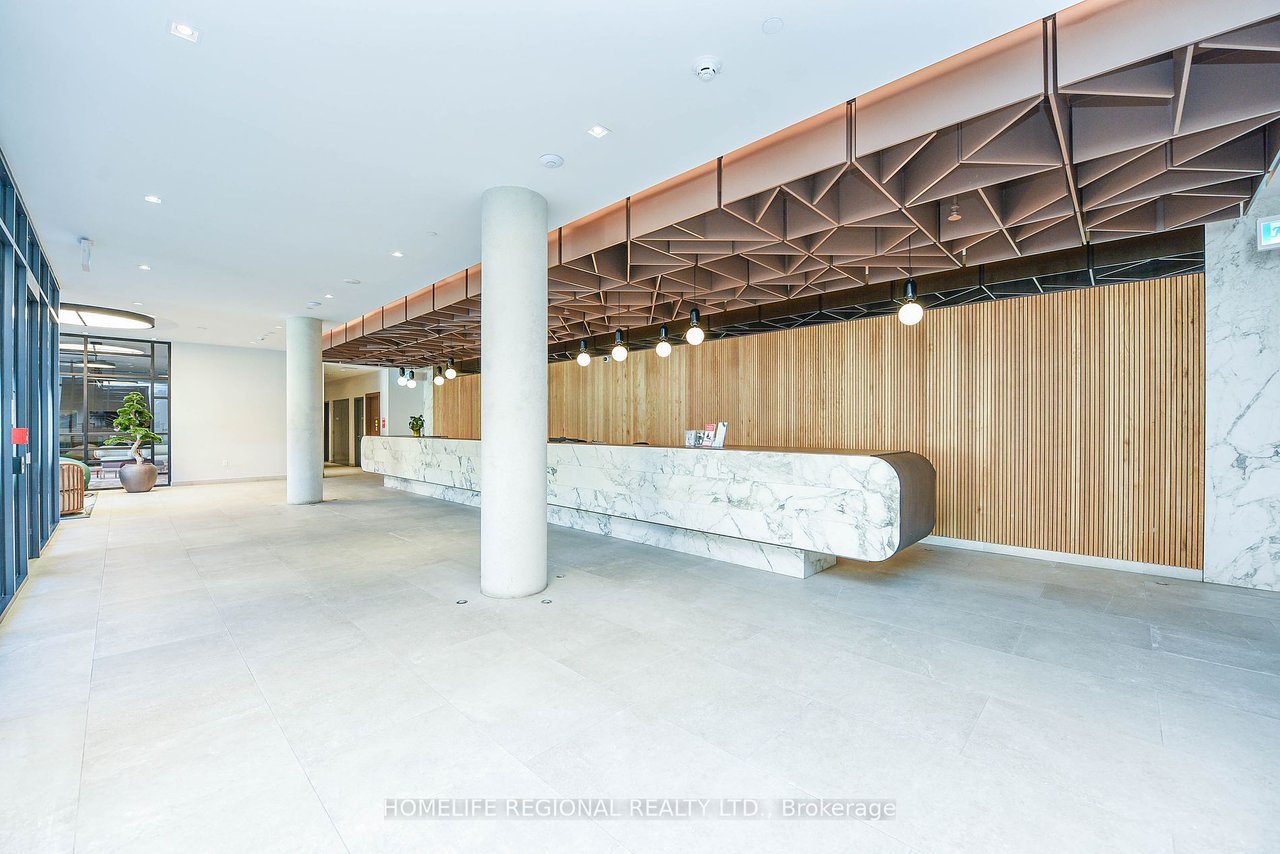 WEST CONDOS PENTHOUSE 