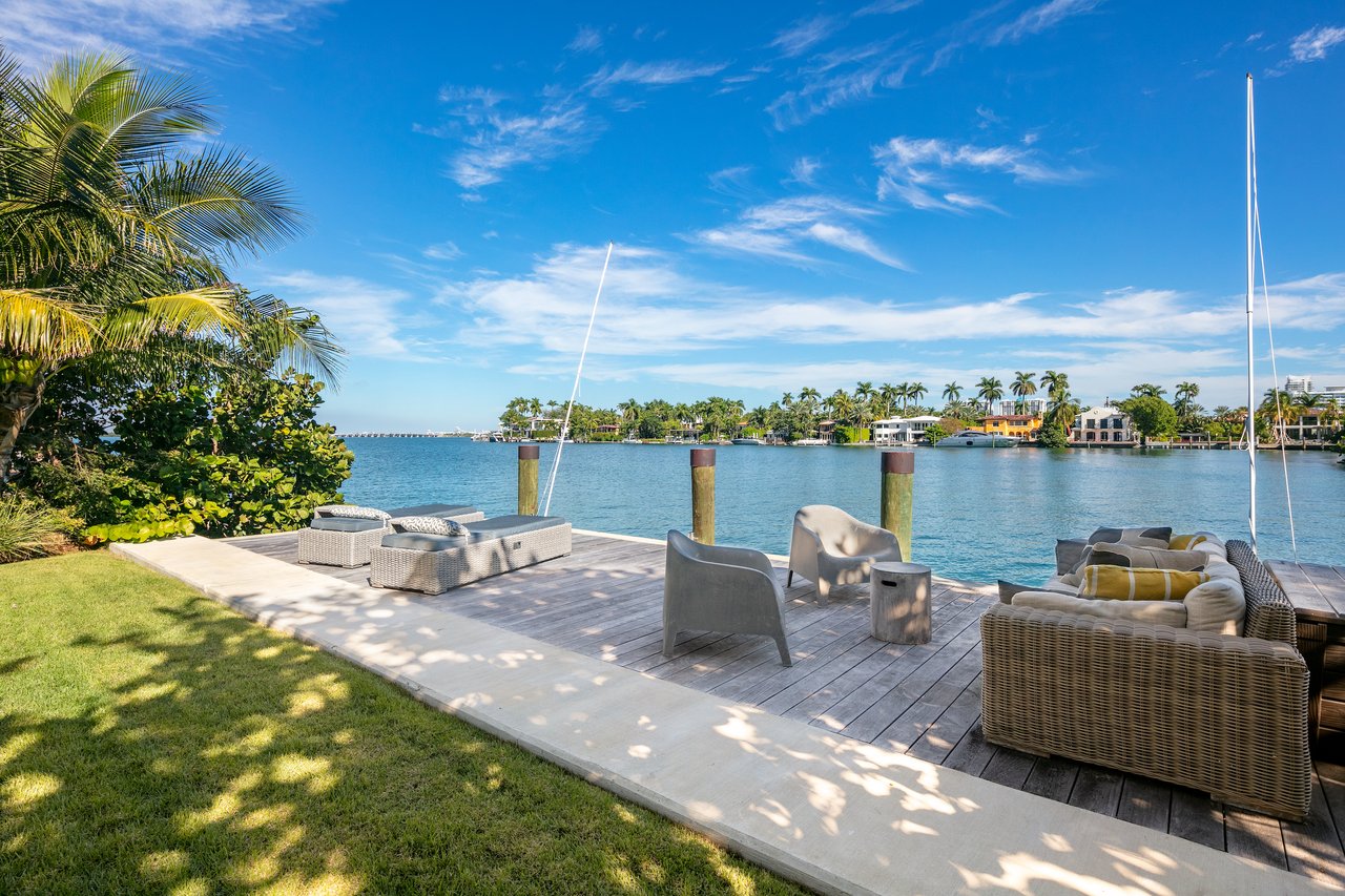 441 E Dilido Dr