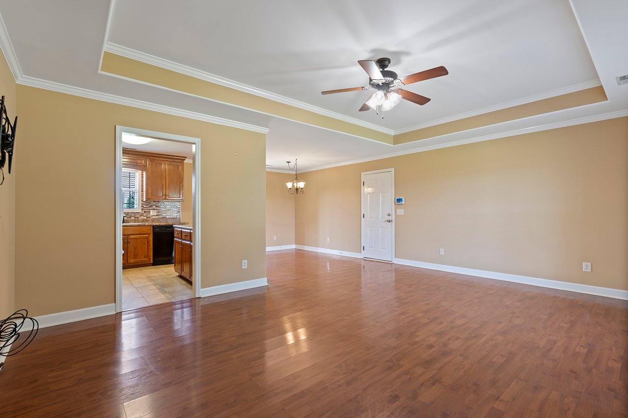 Large Lot - Minutes from Huntsville - Lawn Care Included