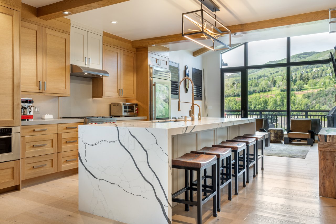 100 Waterfront Way 400