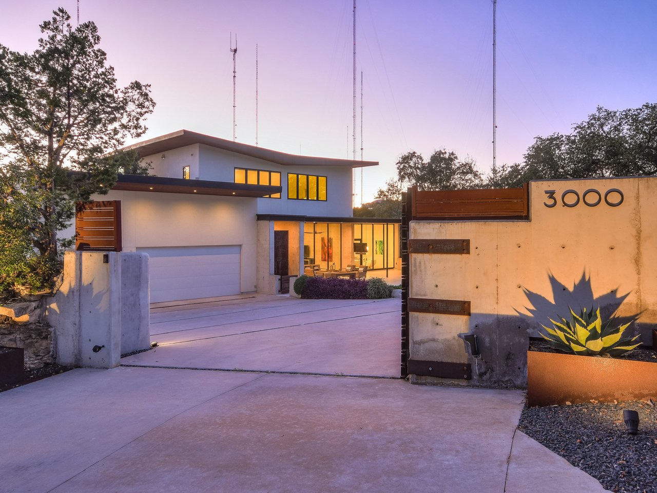 Private, Modern Masterpiece
