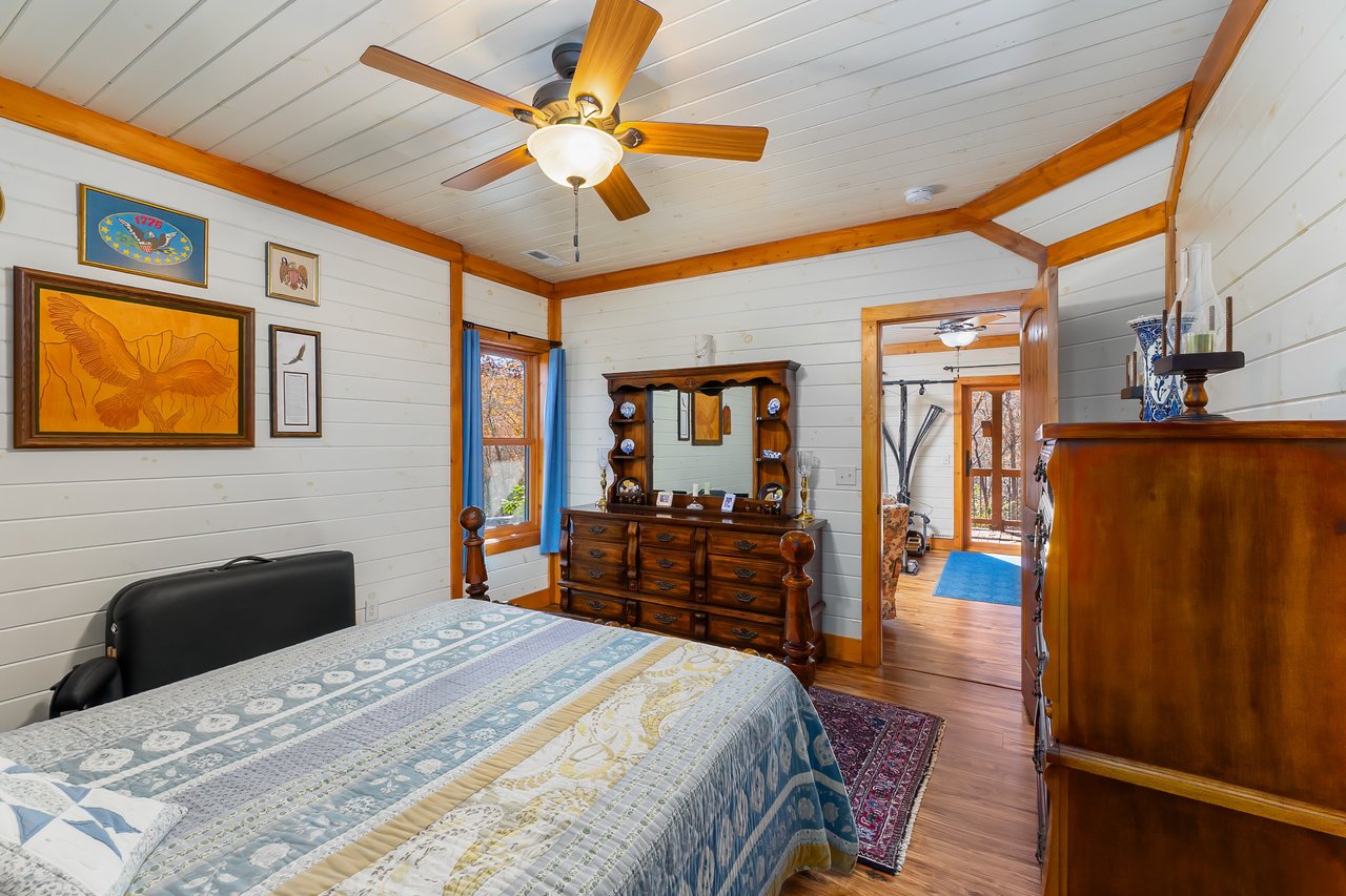 151 Diamond Falls Boulevard