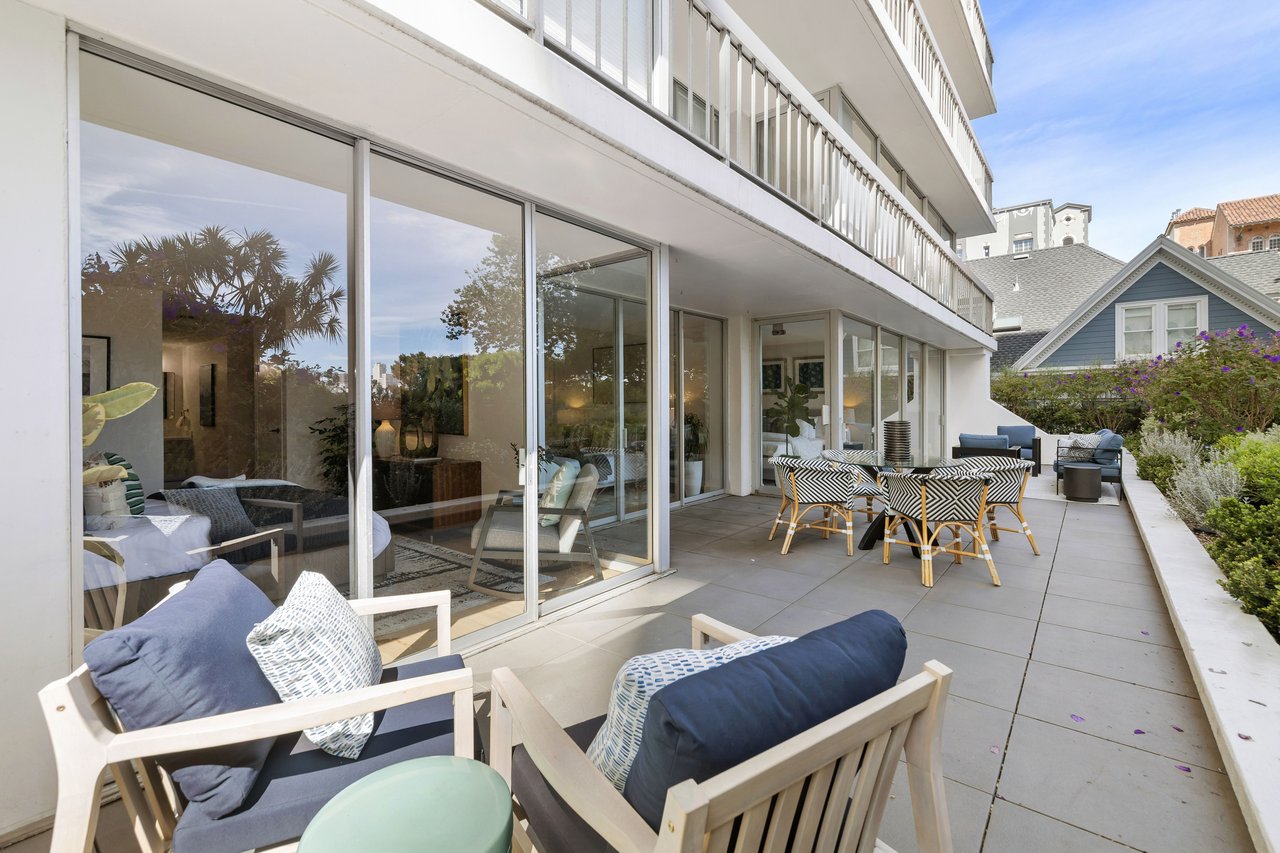 Indoor Outdoor Living at 1998 Broadway
