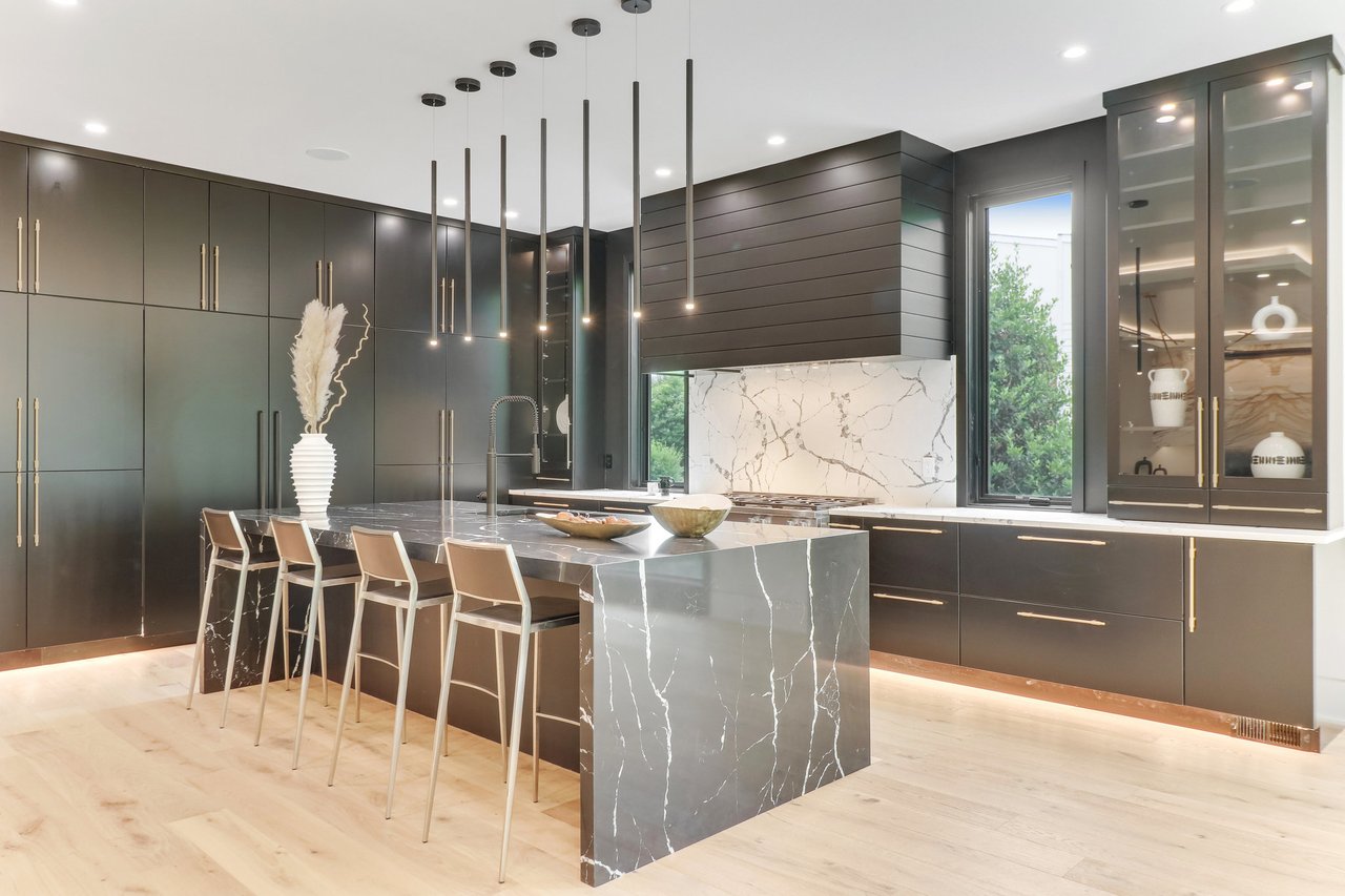 	  	1138 Basil Rd, Mclean, VA 22101