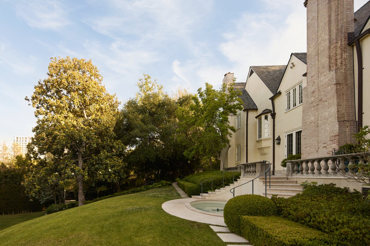 10301 Strathmore Dr, holmby Hills