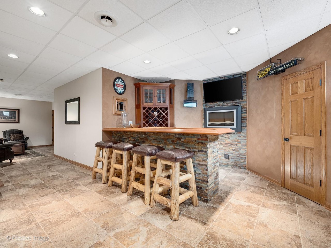 30W307 Maple Tree Lane in Woods of Wayne