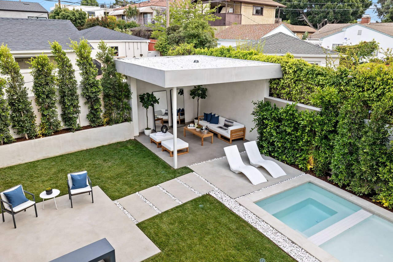 3041 Mountain View