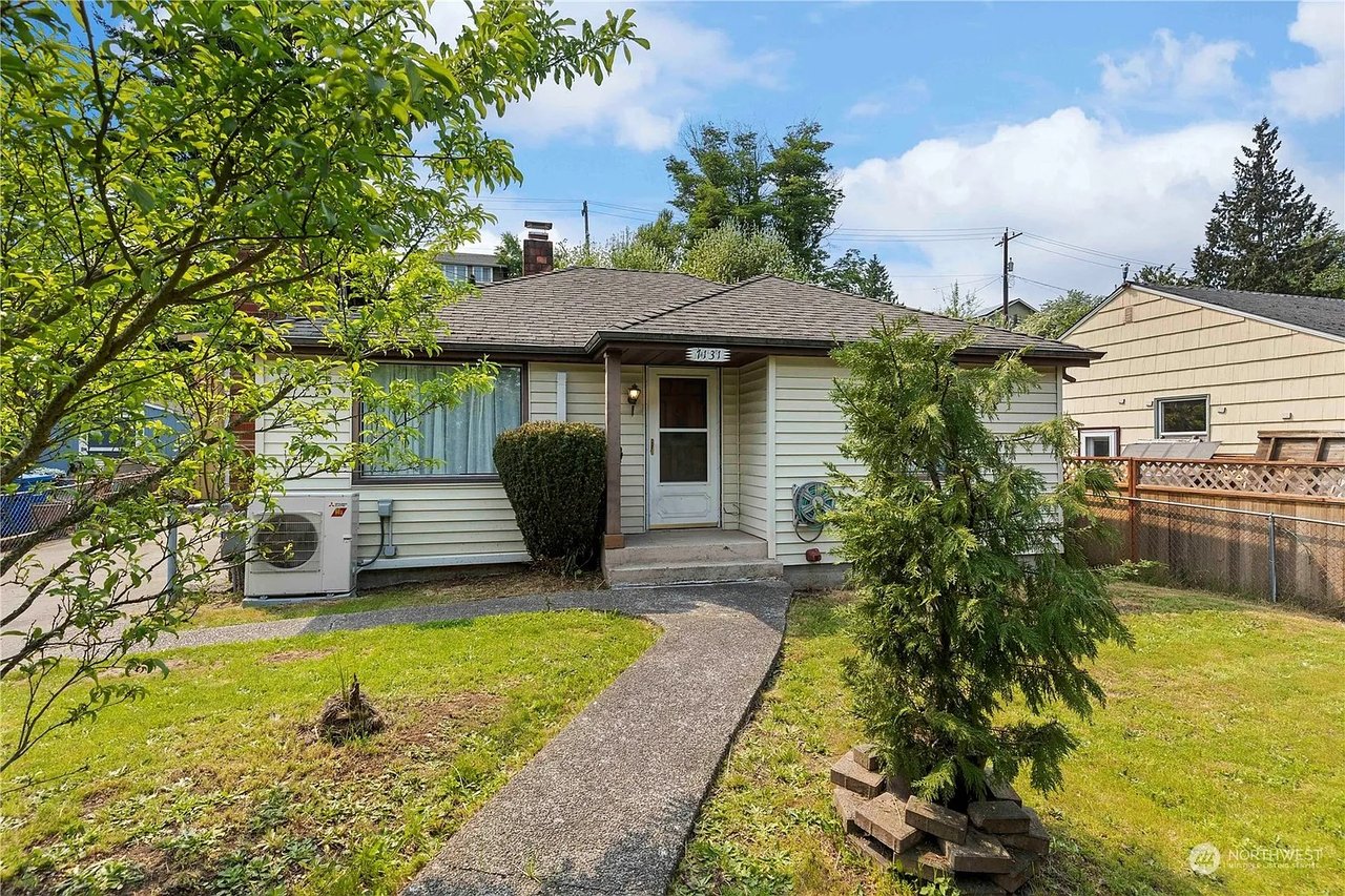 7131 29th Ave SW