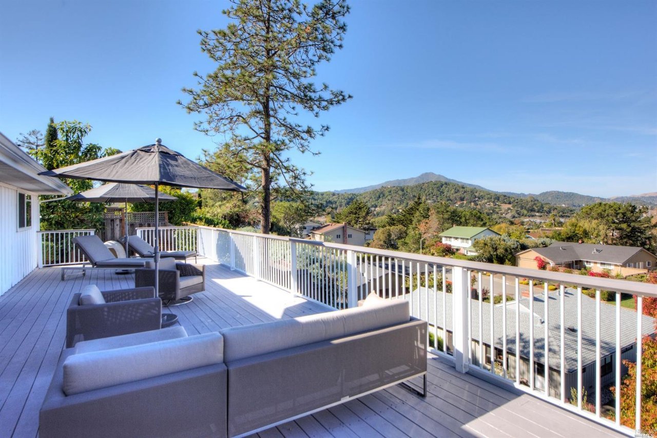 13 Constitution Dr