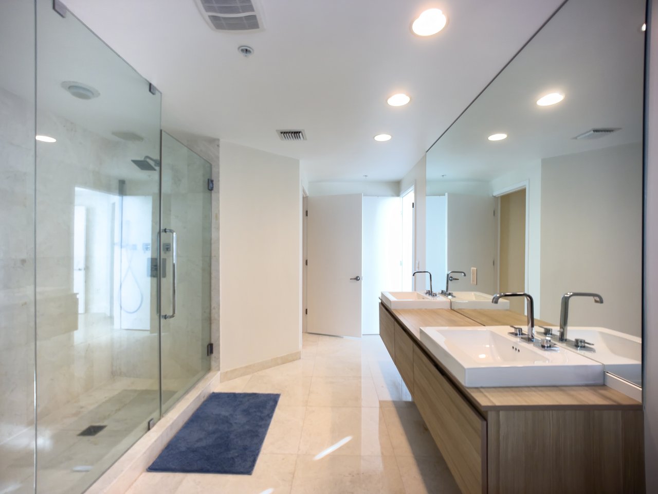 17301 Biscayne Blvd #1203