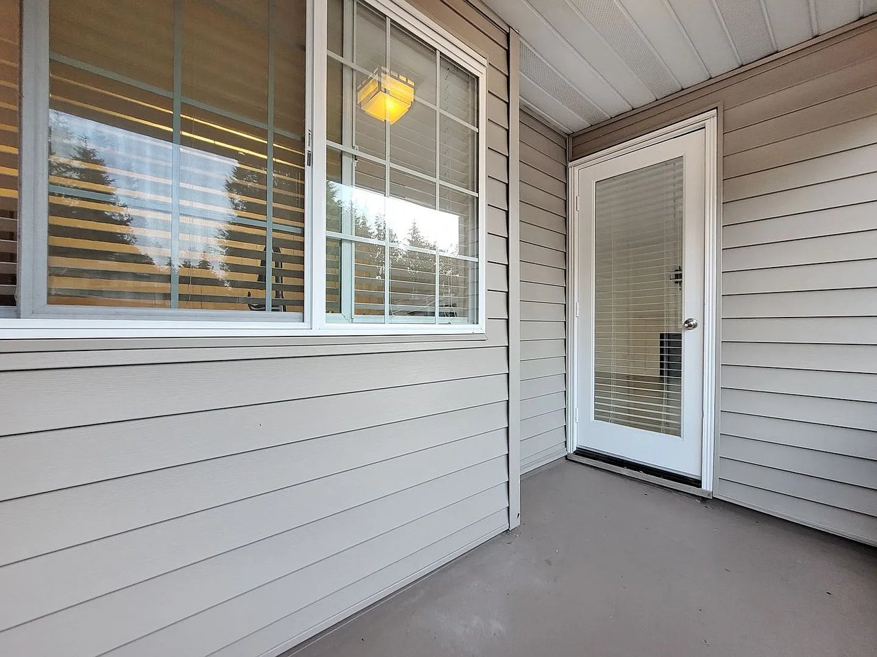 9838 NE 122nd St APT Q201