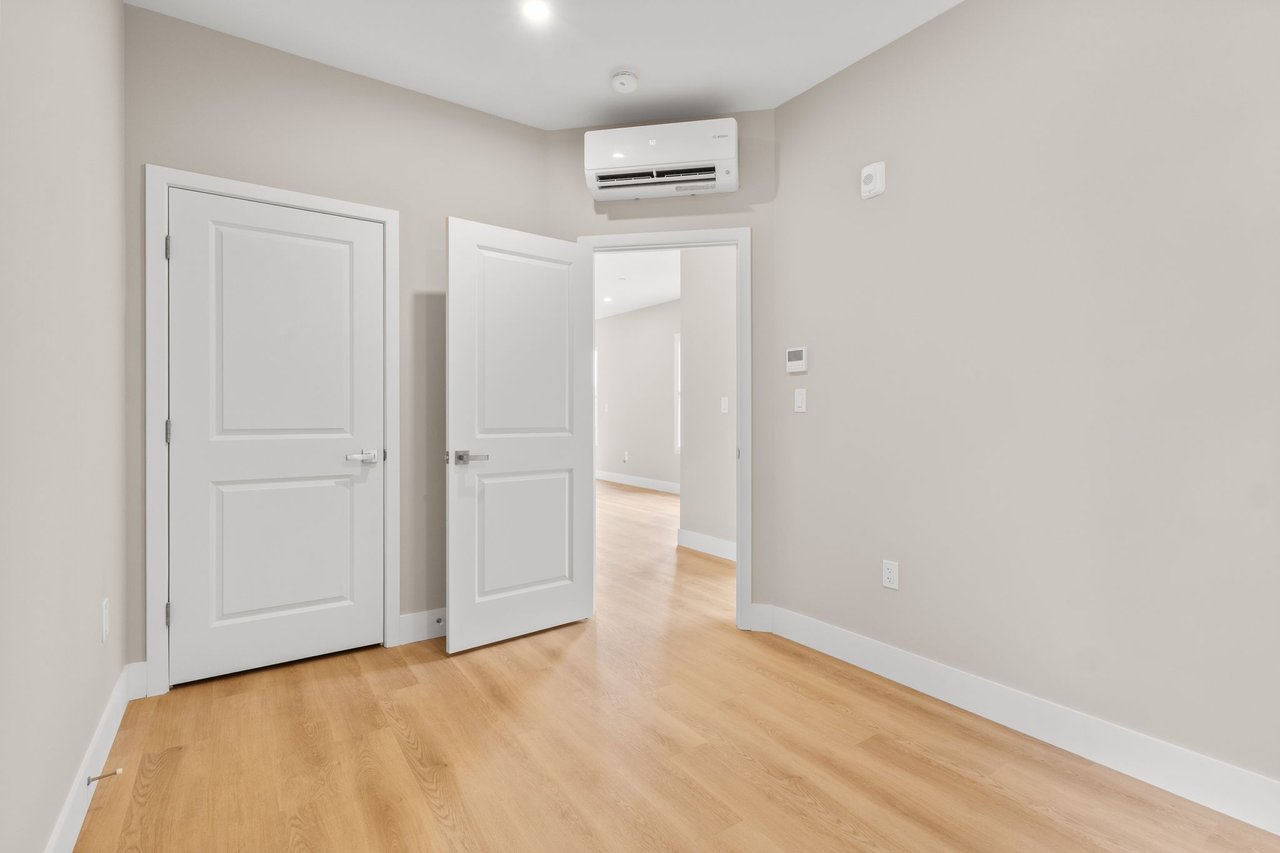 298 Main Street, 2G