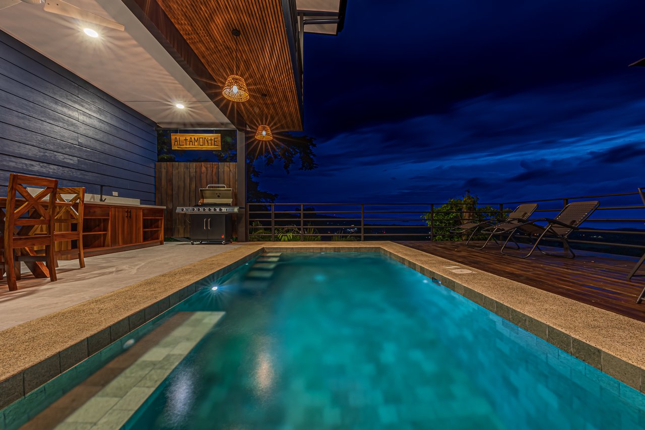 Villa del Altamonte, Best Ocean View Home in the Hills of Uvita.