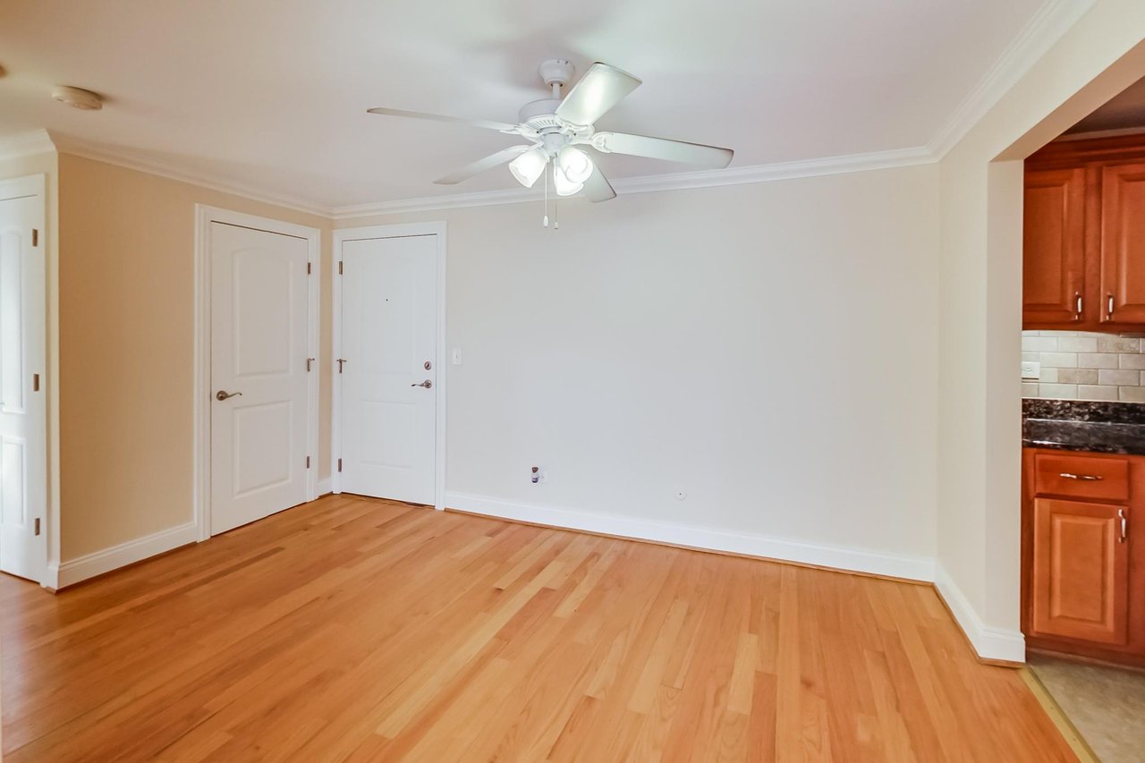 6333 N Milwaukee Ave Unit 1G