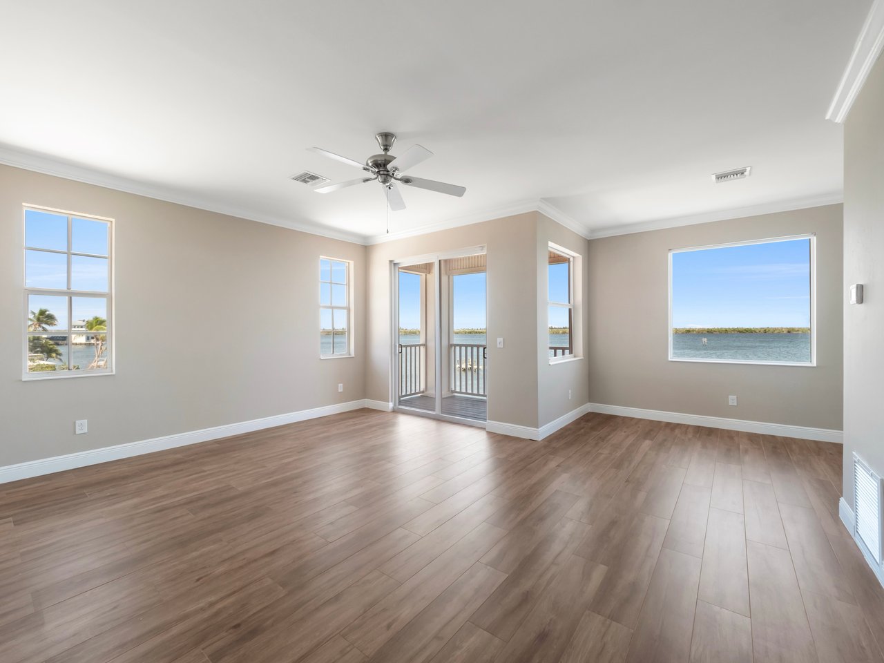 4581 Redfish Point RD