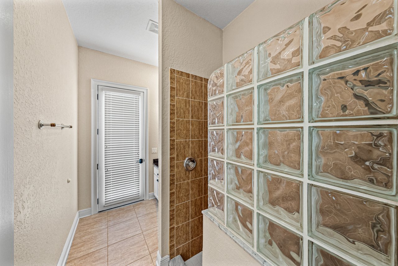 12231 Woodlands Circle