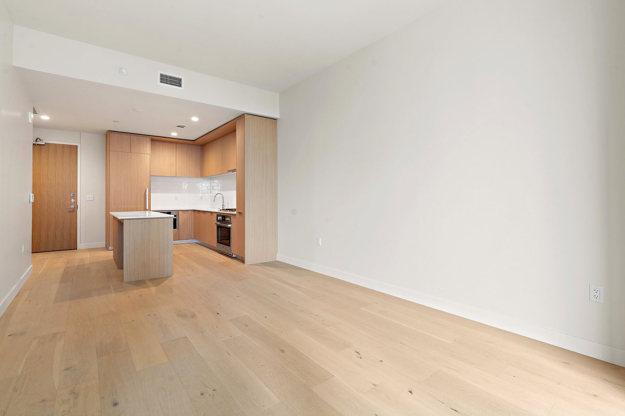 44 East Ave #1203