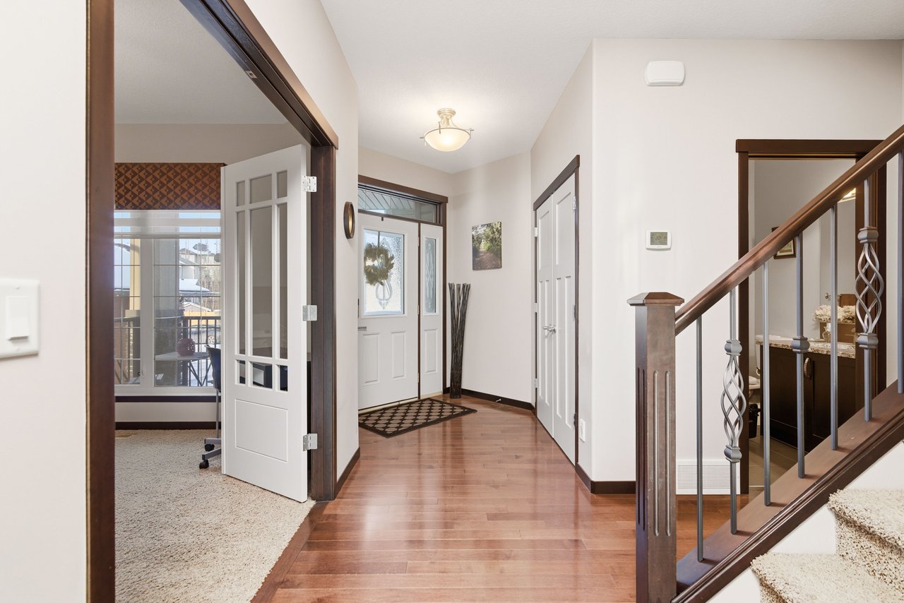 71 Panatella View NW