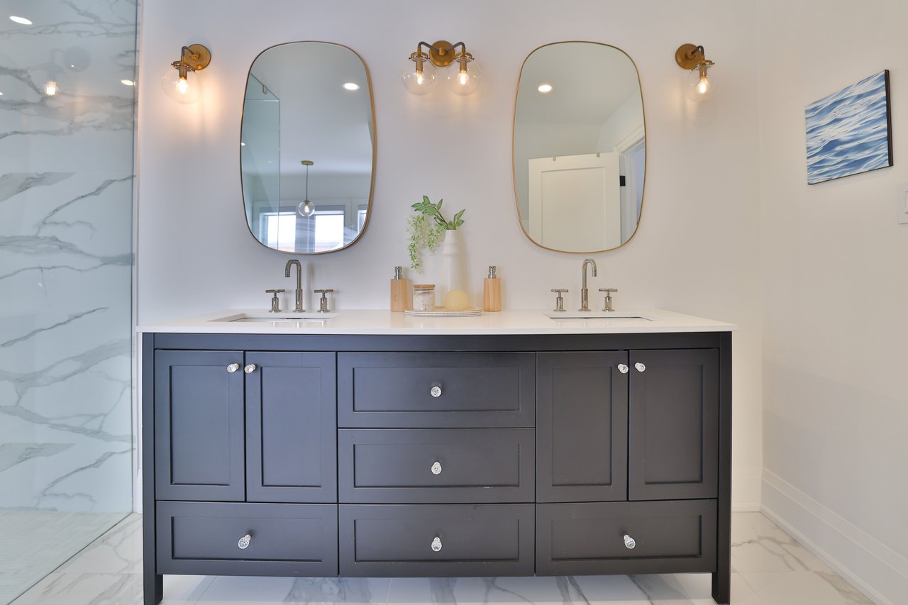 2464 Deer Run Avenue