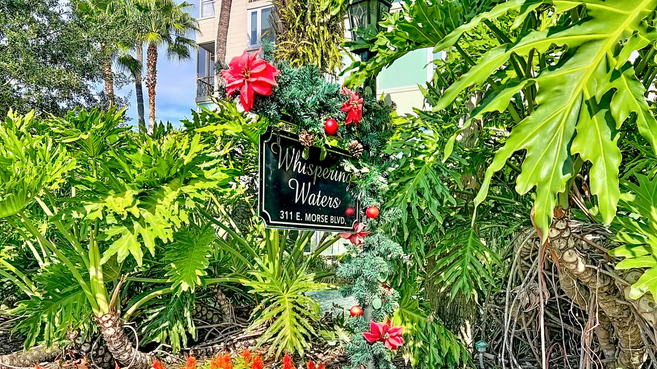 Blissful Downtown Winter Park Pied-à-Terre at Whispering Waters 