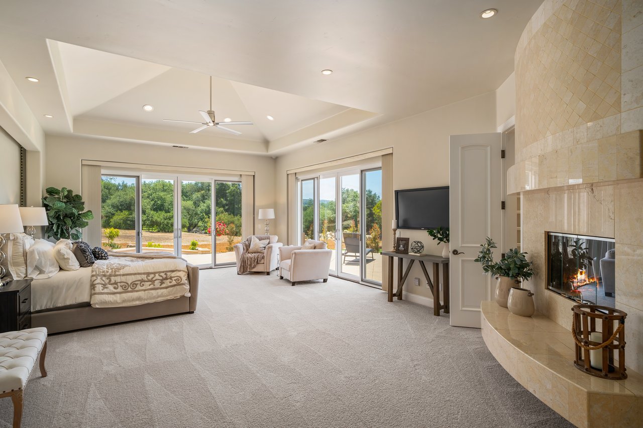 41555 Avenida Conchita