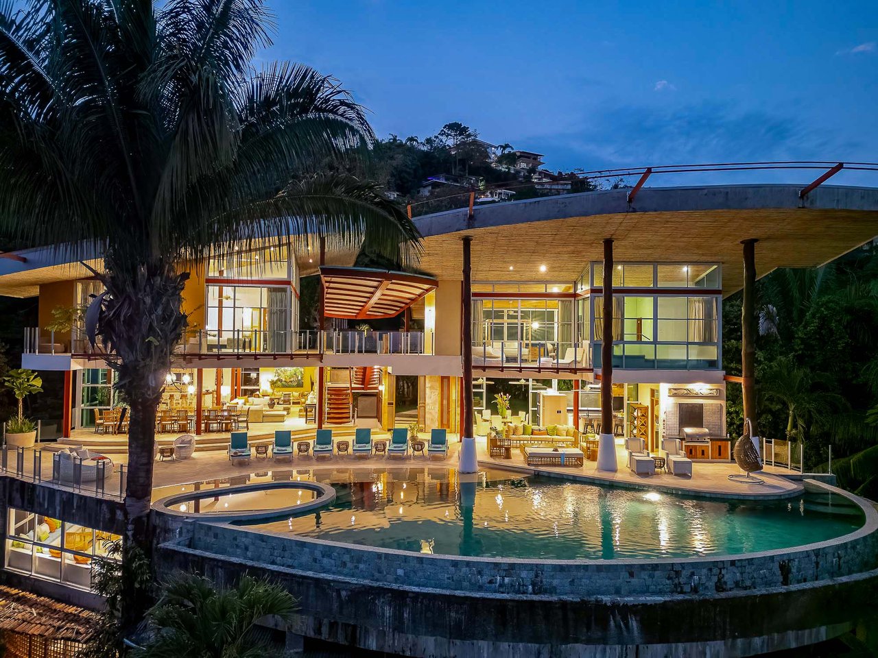 Casa Fantastica Luxury Mountain and Ocean View Villa