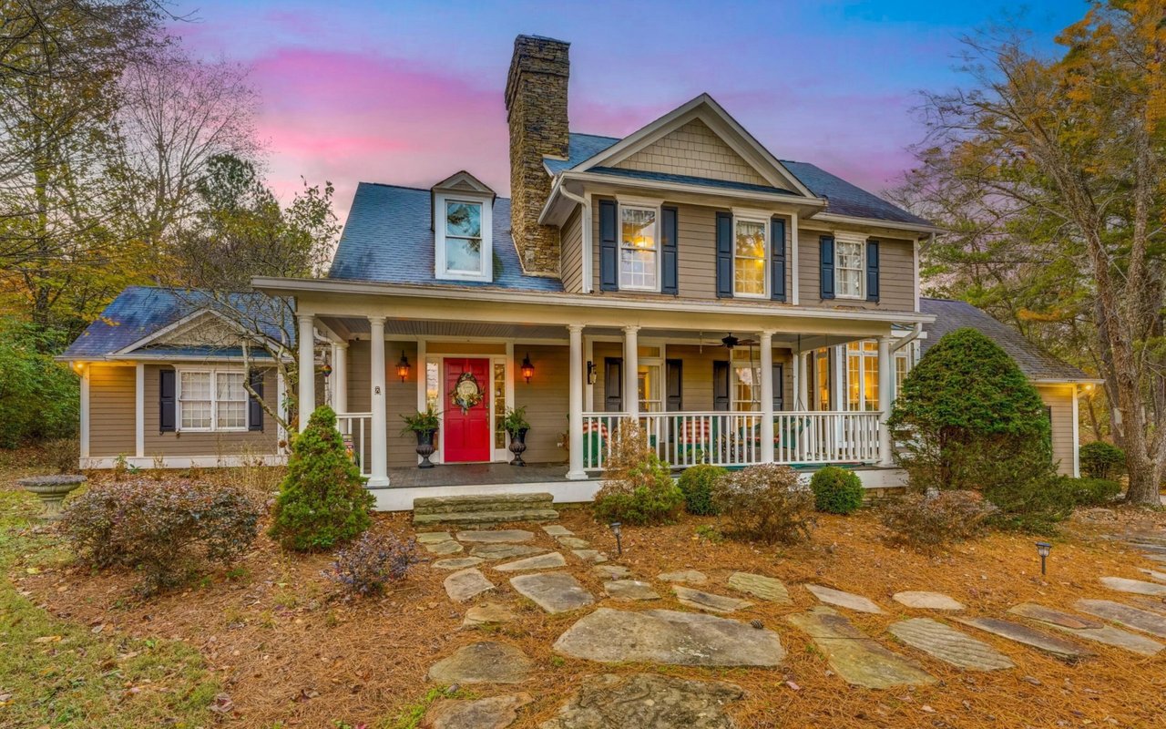 Wallace Luxury Spotlight | 2413 Caravel Lane Knoxville, TN 37922