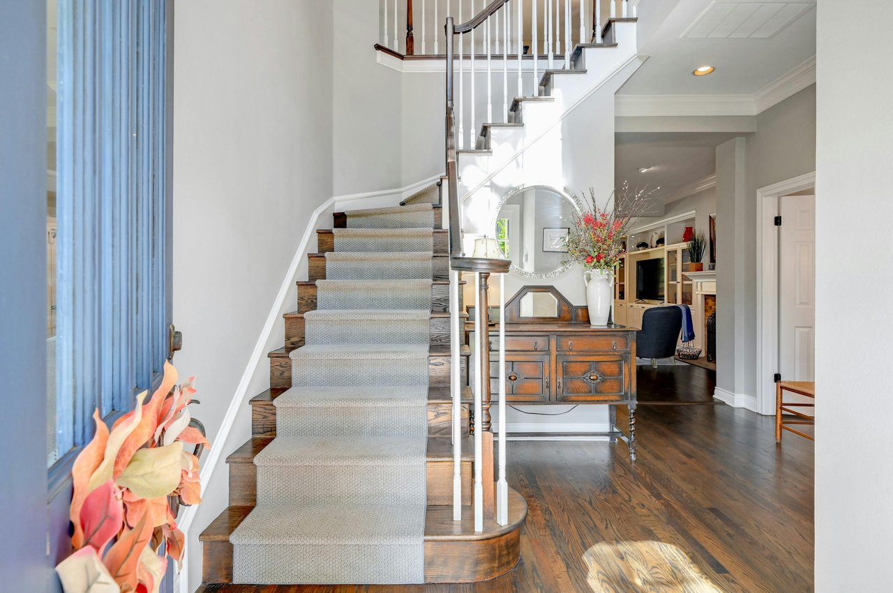 908 W 18th Street