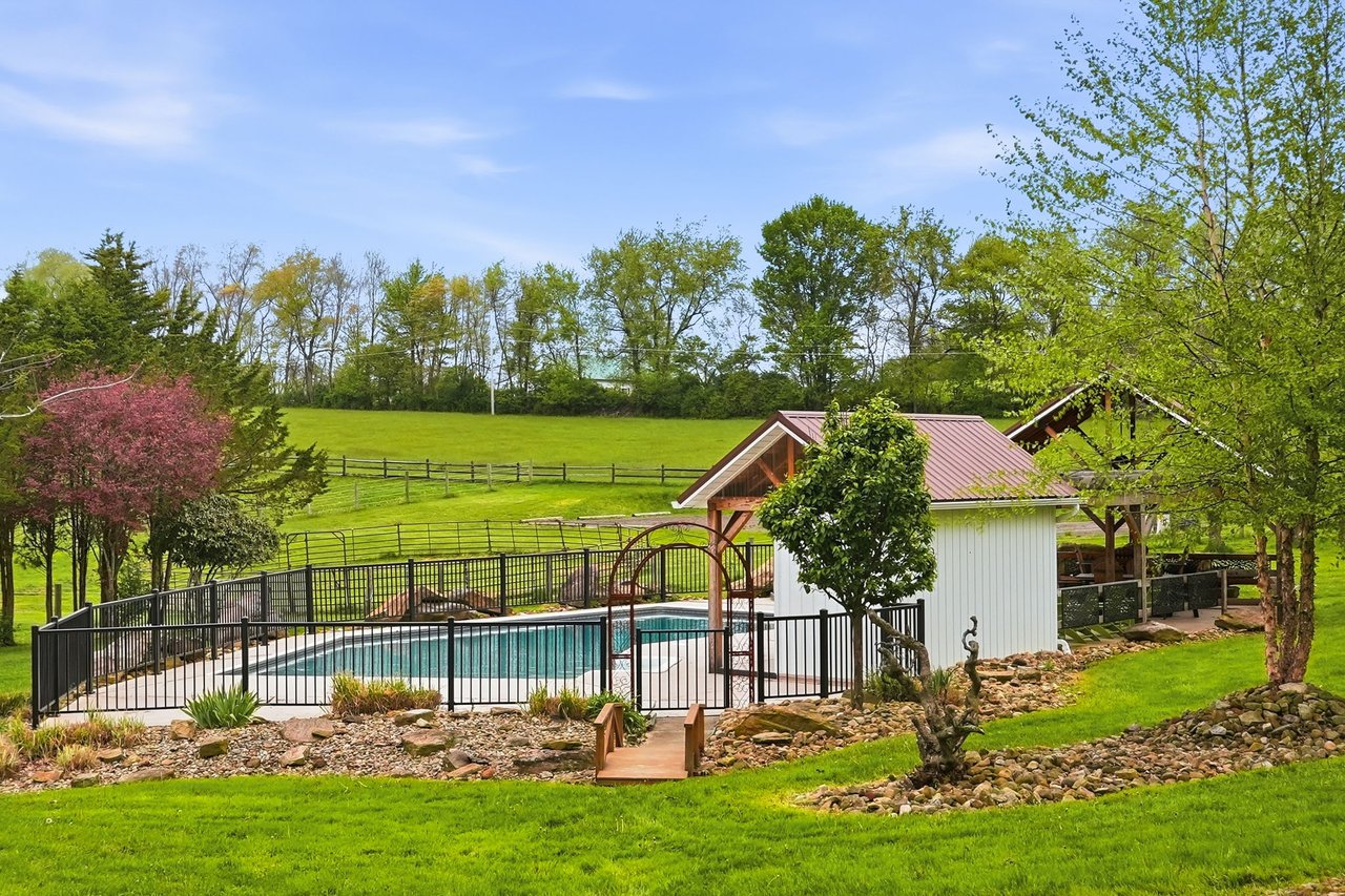 EXCLUSIVE - 232 Whitestown Road