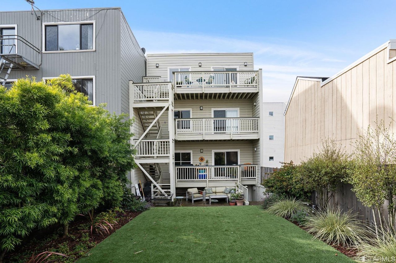 128 Wood St #3