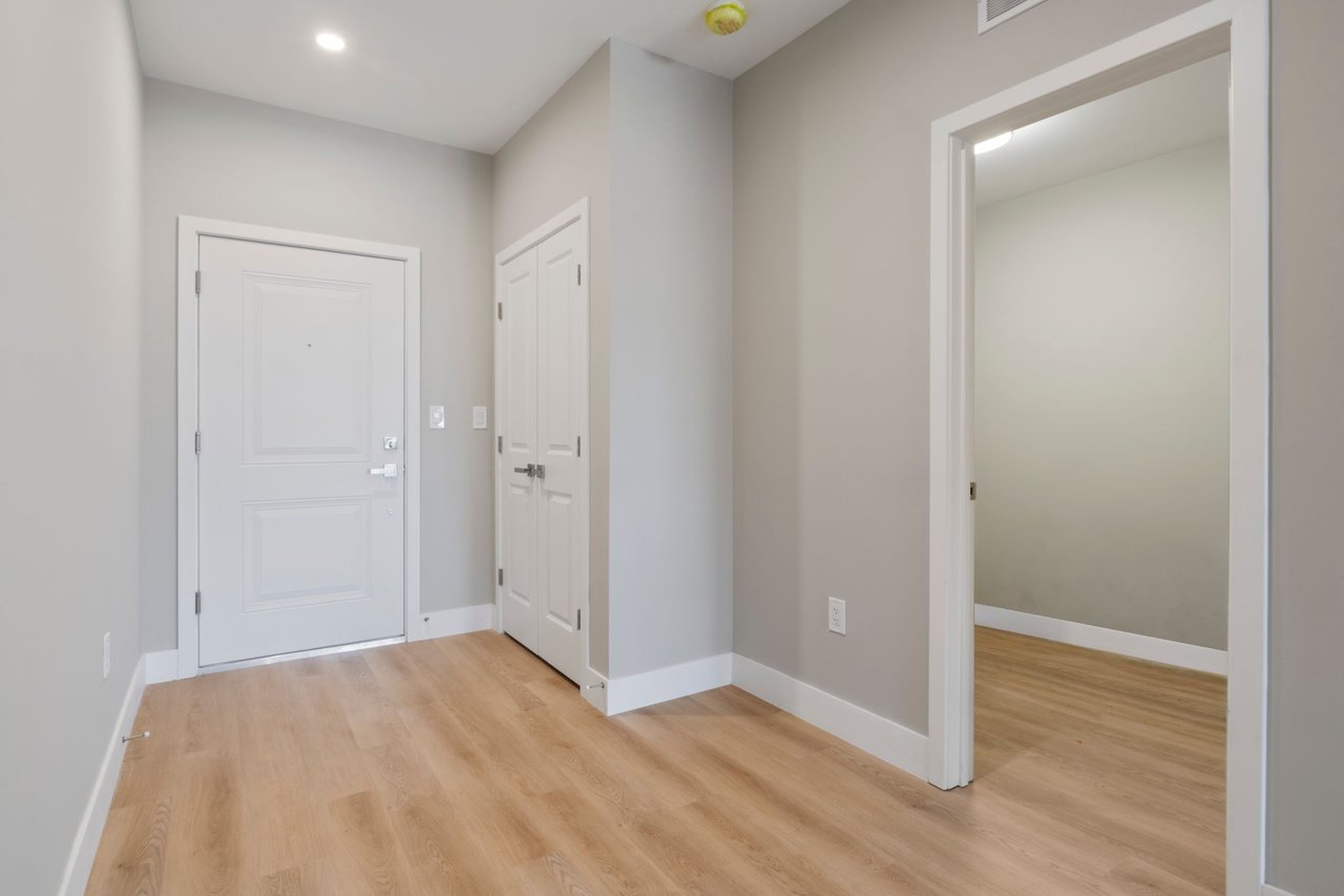 298 Main Street, 3C