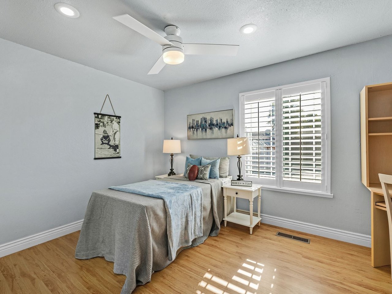 Popular 'Lake Area" of Newark!