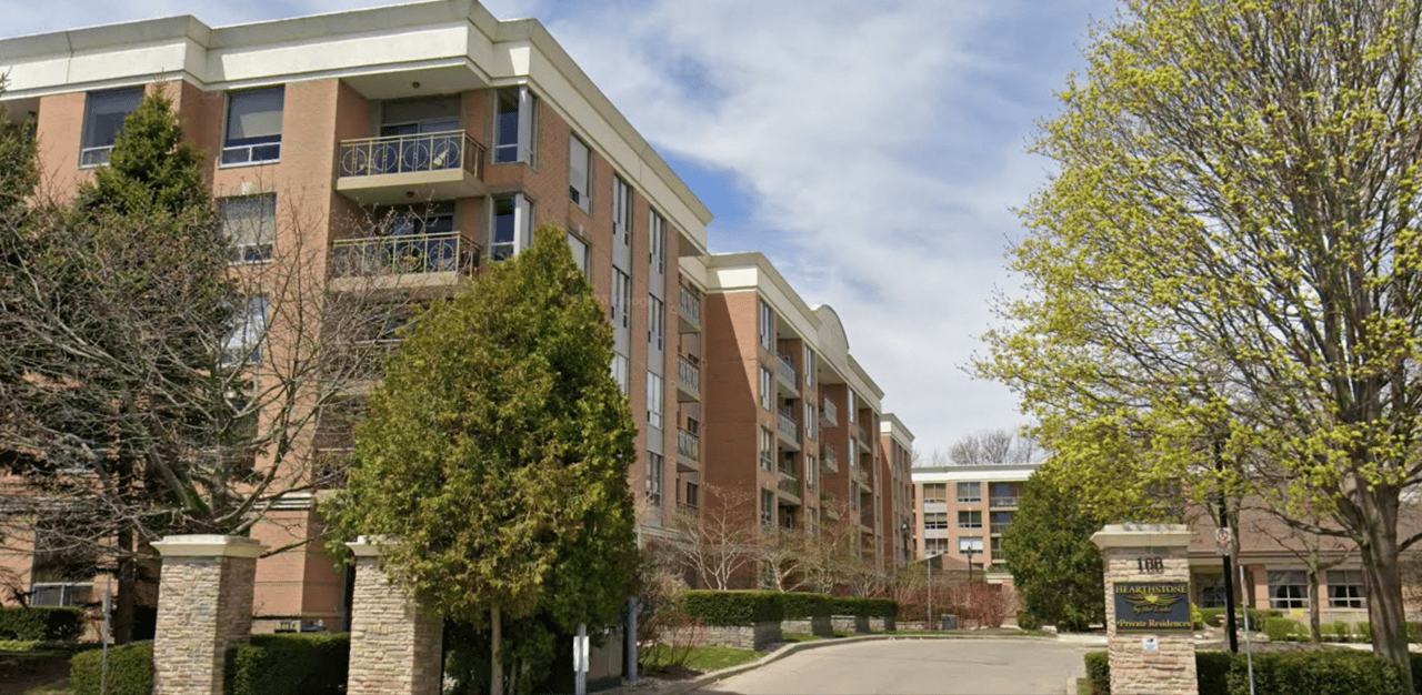 Hearthstone by the Lake: 100 Burloak Drive Burlington, ON