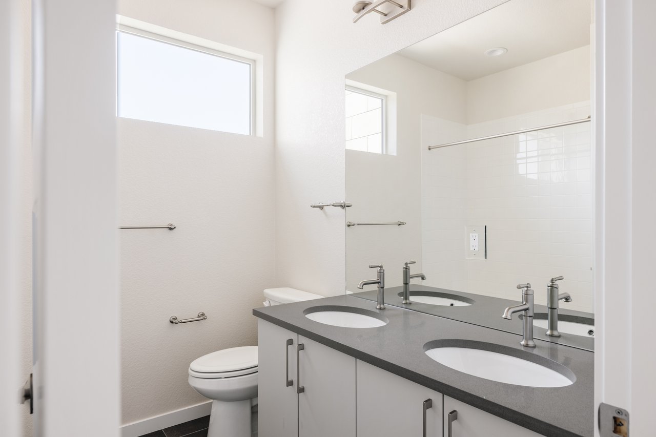 Fusion 1C - Finished Basement & 2-1 Buydown Included