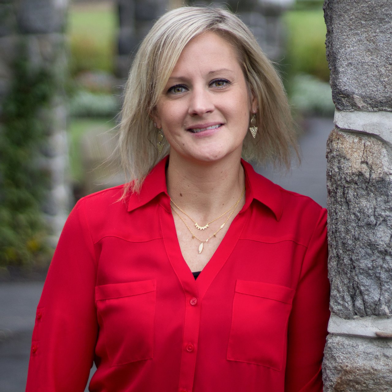 Michele Beachler Elizabethtown, PA Real Estate Agent Headshot