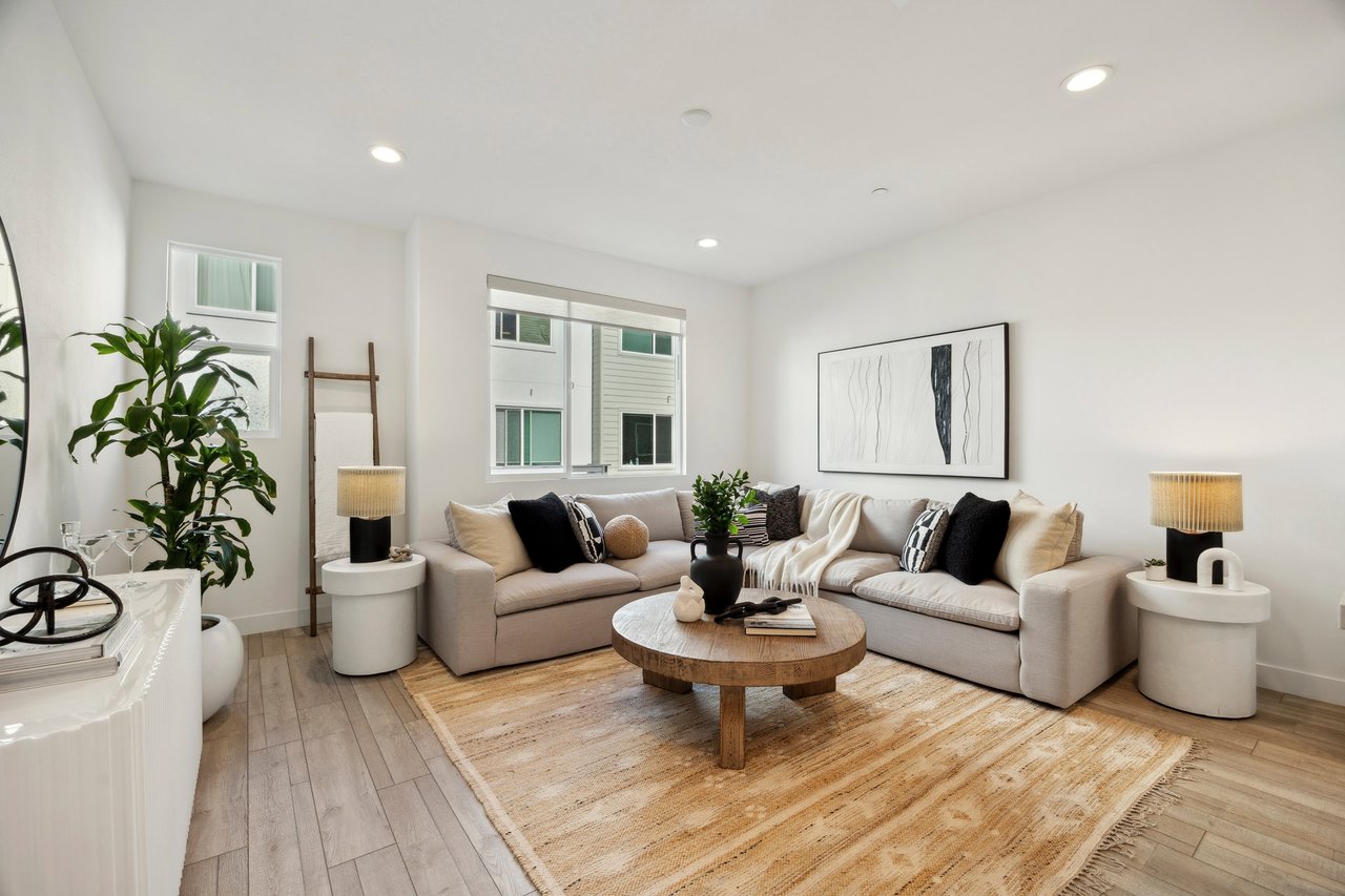 172 Uptown Cir