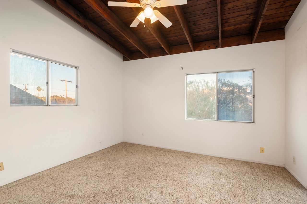 160 Wadsworth Ave, Santa Monica