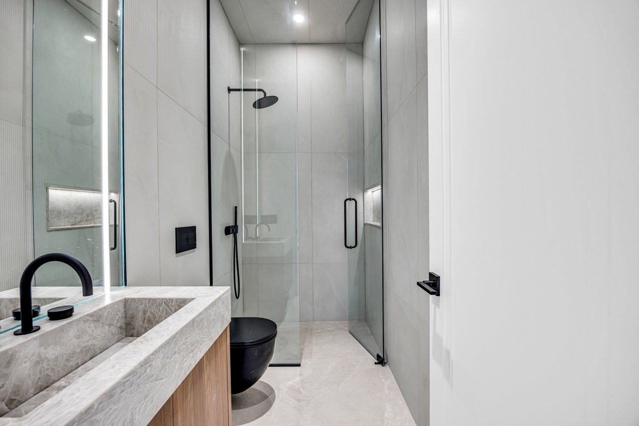 152 Third Line, Oakville