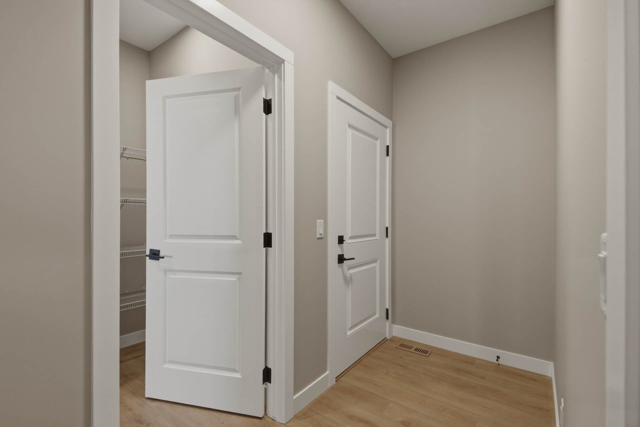 135 Belvedere Crescent SE