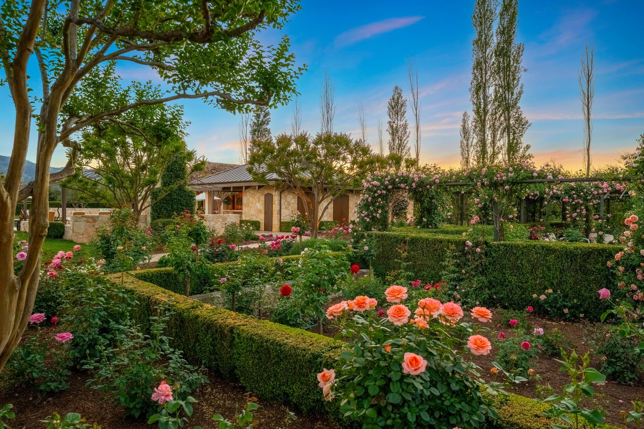 Mills Lane, St. Helena