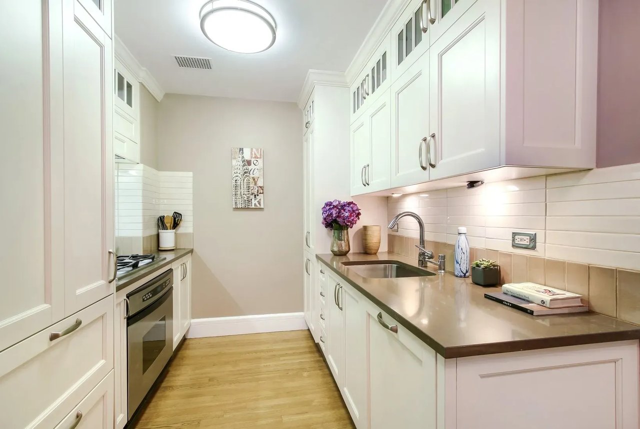 27 W 72ND St #1115