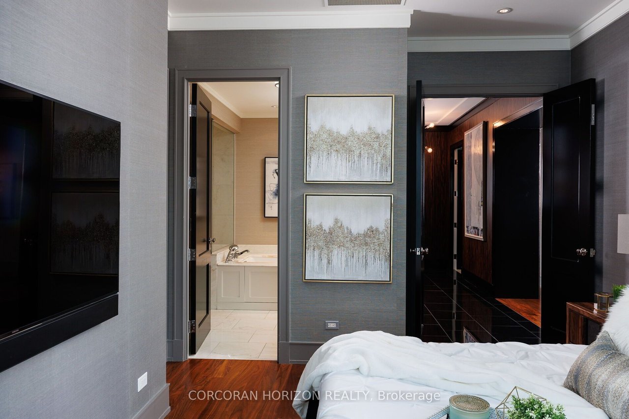 LUXURY AT THE RITZ RESIDENCES